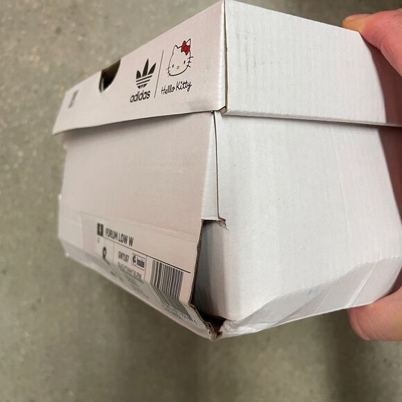 Adidas Forum Low Hello Kitty Polka Dot Women Size 8(GW7167)box slightly crushed - Picture 14 of 14